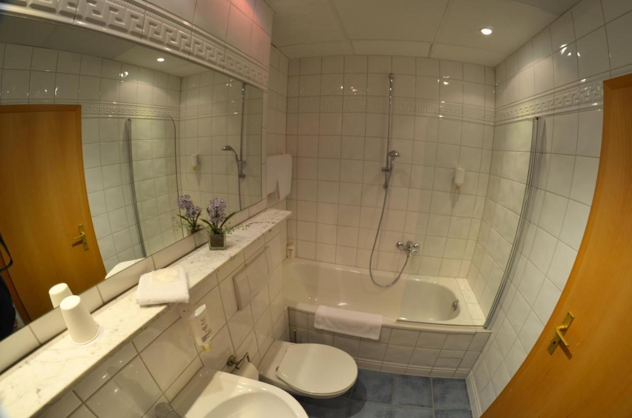 קרלסרוהה Hotel Am Markt מראה חיצוני תמונה