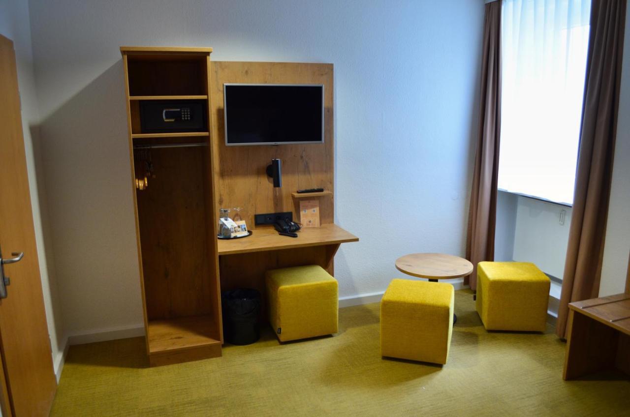 קרלסרוהה Hotel Am Markt מראה חיצוני תמונה